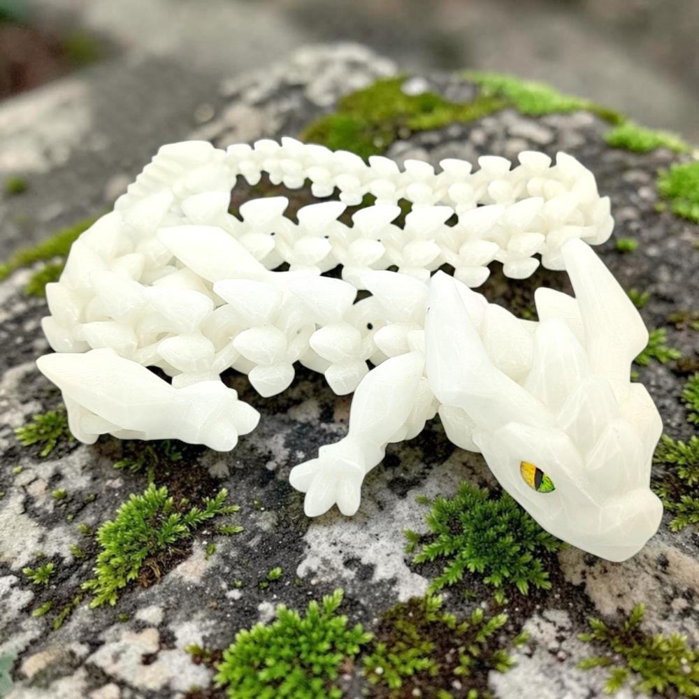 3D gedruckter Kristalldrache Crystal Ghost 84 cm nachleuchtend aus dem 3D Drucker 3D Gadget von EDC Gadgets