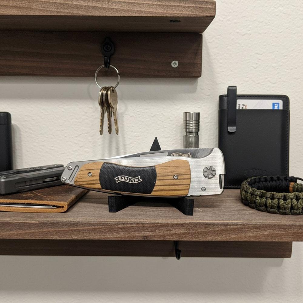 3D gedruckter Präsentationsständer für Messer und Multitools