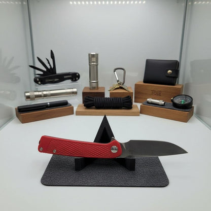 Sgt.Candy EDC Präsentationsständer | 3D gedrucktes Display für Messer, Multitools & EDC Gear