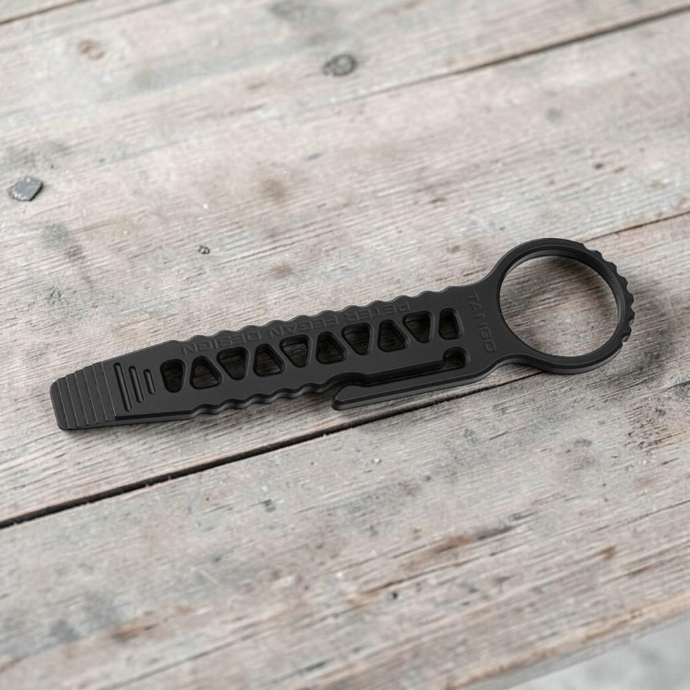 Kompaktes EDC Prybar Tool aus D2 Stahl in Schwarz für Alltag, Hebelarbeiten und als Ergänzung zum Taschenmesser.  Böker Plus Tango Bar Mini EDC Tool mit Griffring und Clip – kompaktes Prybar für Alltag und Outdoor Einsatz